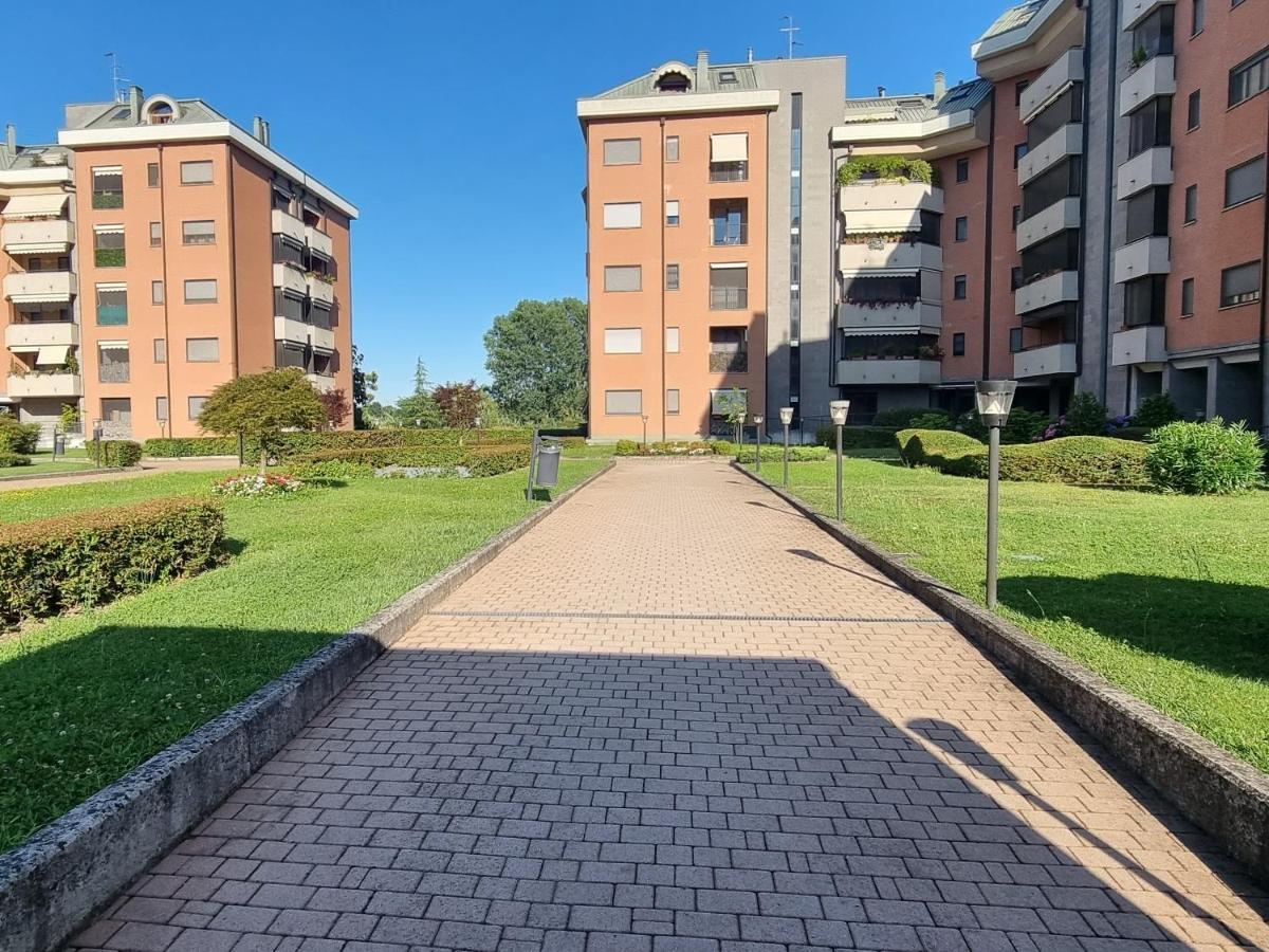La Casetta Di Grazia E Nino Lägenhet Buccinasco Exteriör bild